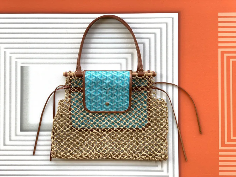 Aligre Beach Bag in Tiffany Blue