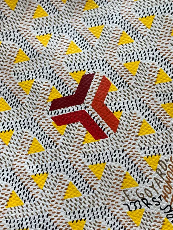 Private Custom Edition with Chick Yellow & Triangular Logo