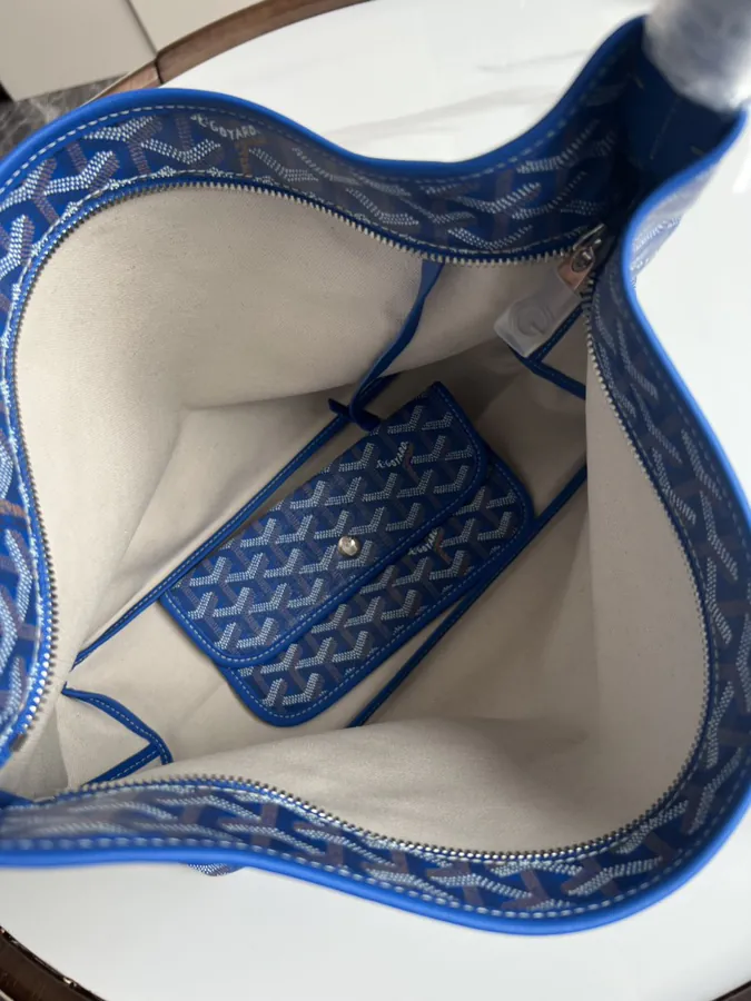 Goyard Hobo Shopping Bag