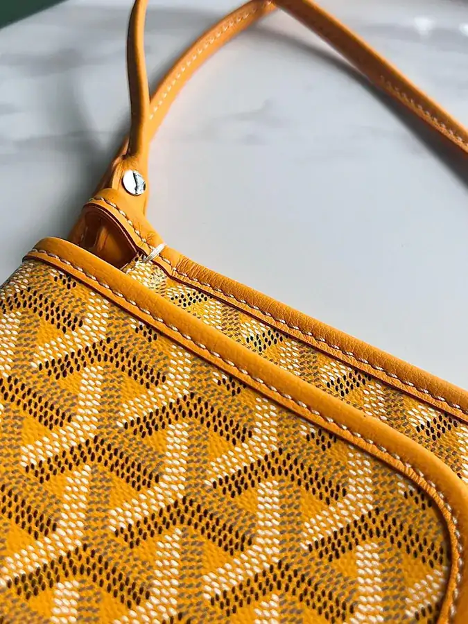 Goyard Envelope Bag Premium Italian Calfskin, Adjustable Strap, Versatile Design