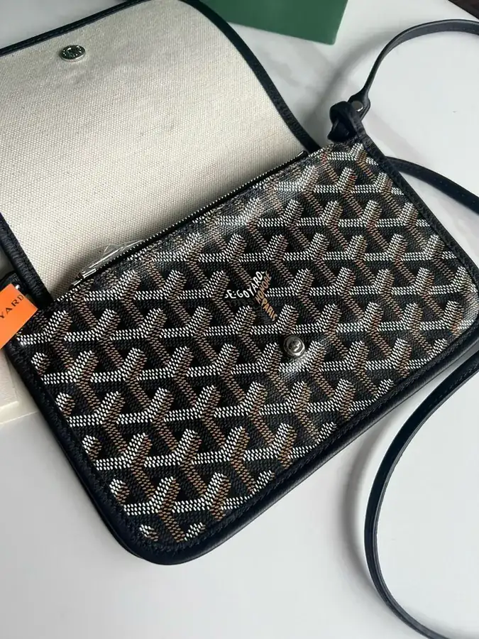 Goyard Envelope Bag Premium Italian Calfskin, Adjustable Strap, Versatile Carry