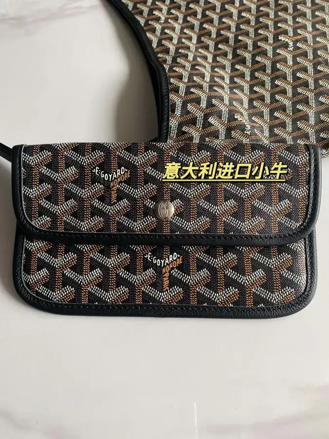 Goyard Hobo Shopping Bag with Artois Pattern and Canvas Lining
