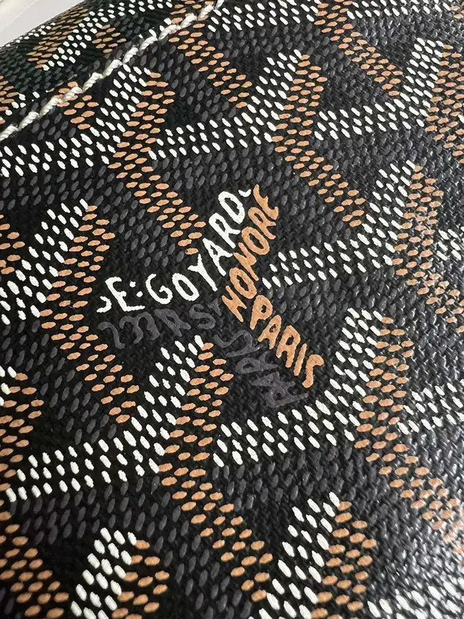 Goyard Envelope Bag Premium Italian Calfskin, Adjustable Strap, Versatile Design