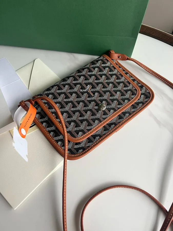Goyard Envelope Bag Premium Italian Calfskin, Lightweight and Practical