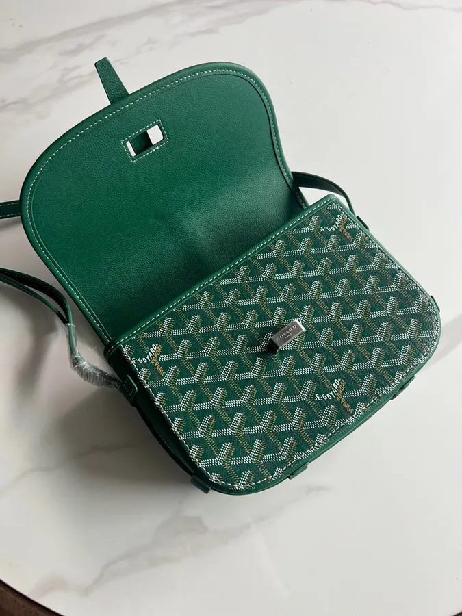 Beédère 2 Classic Mail Bag Minimalist and Practical