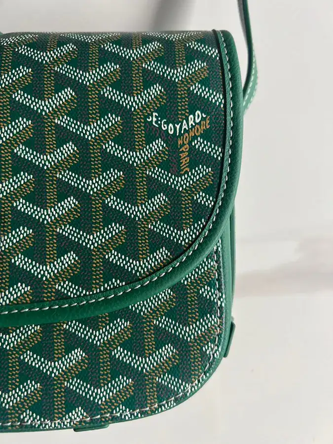 Beédère 2 Classic Mail Bag Minimalist and Practical