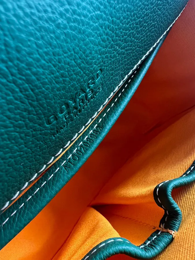Beédère 2 Classic Mail Bag Minimalist and Practical