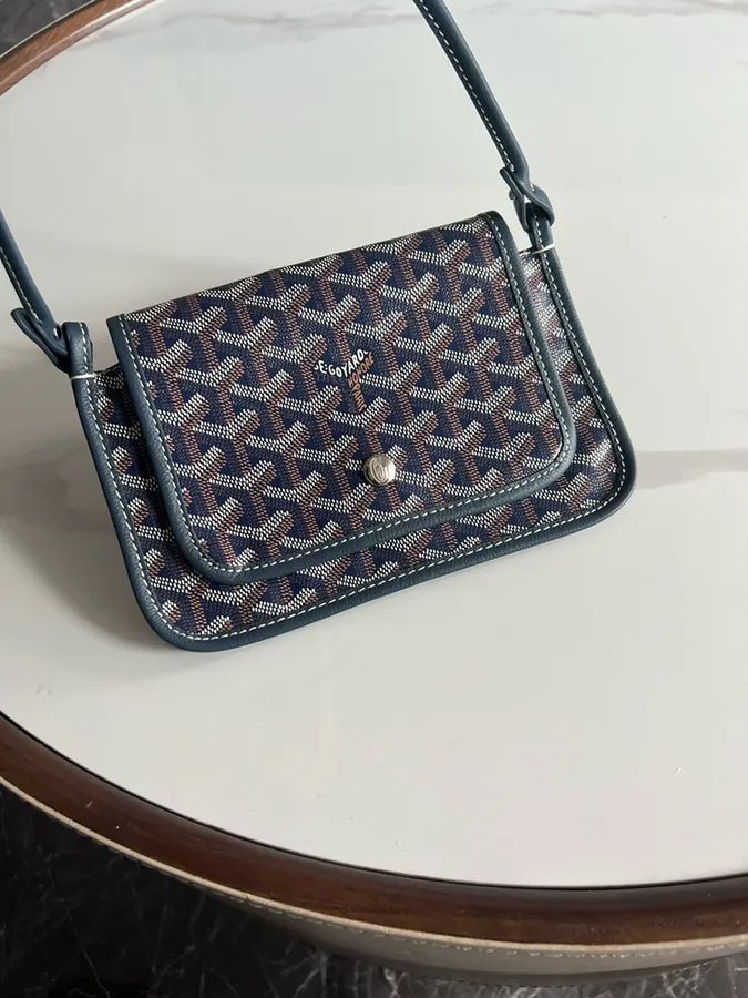 Goyard Envelope Bag Premium Italian Calfskin, Adjustable Strap, Versatile Design