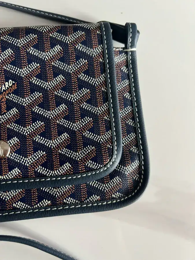 Goyard Envelope Bag Premium Italian Calfskin, Adjustable Strap, Versatile Design