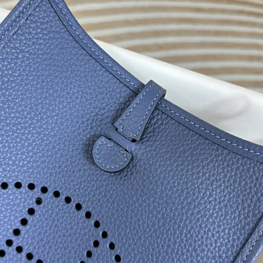 Handmade Evelyne Mini Crossbody Bag 17cm