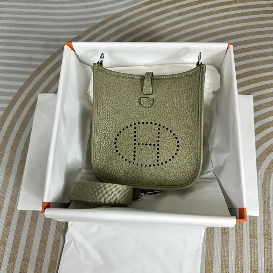 Evelyne Mini Crossbody Bag Semi Handmade T.C. Leather