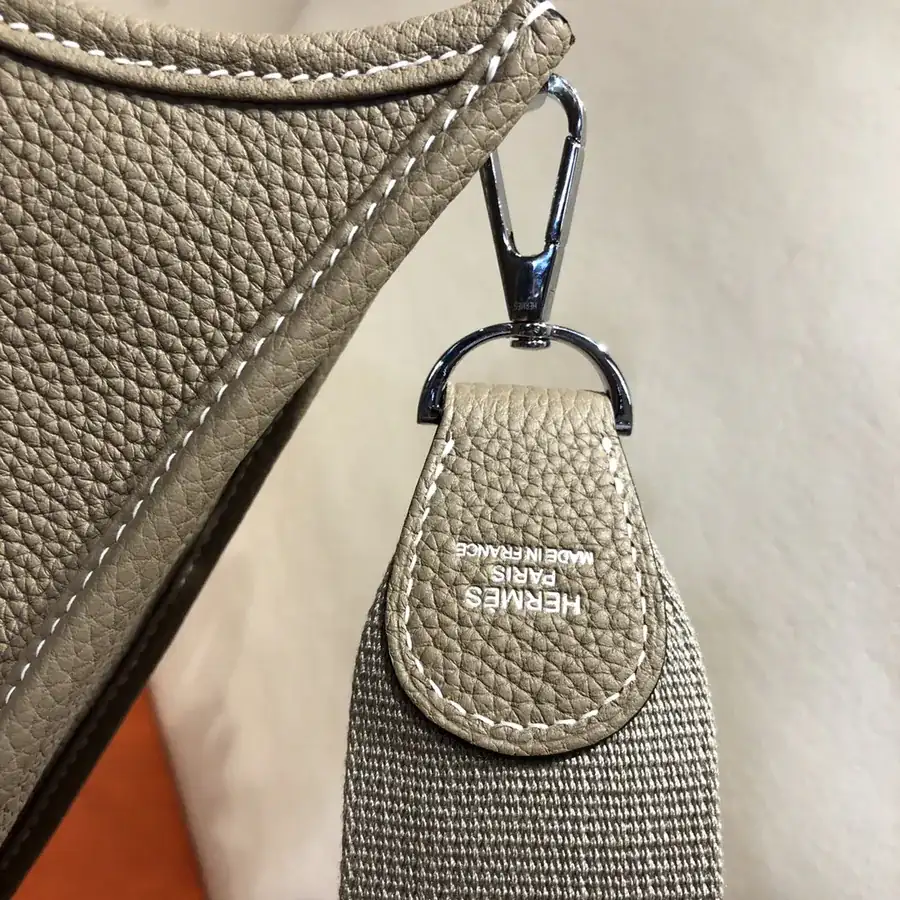 Evelyne Bucket Bag Semi Handmade Grained Calfskin