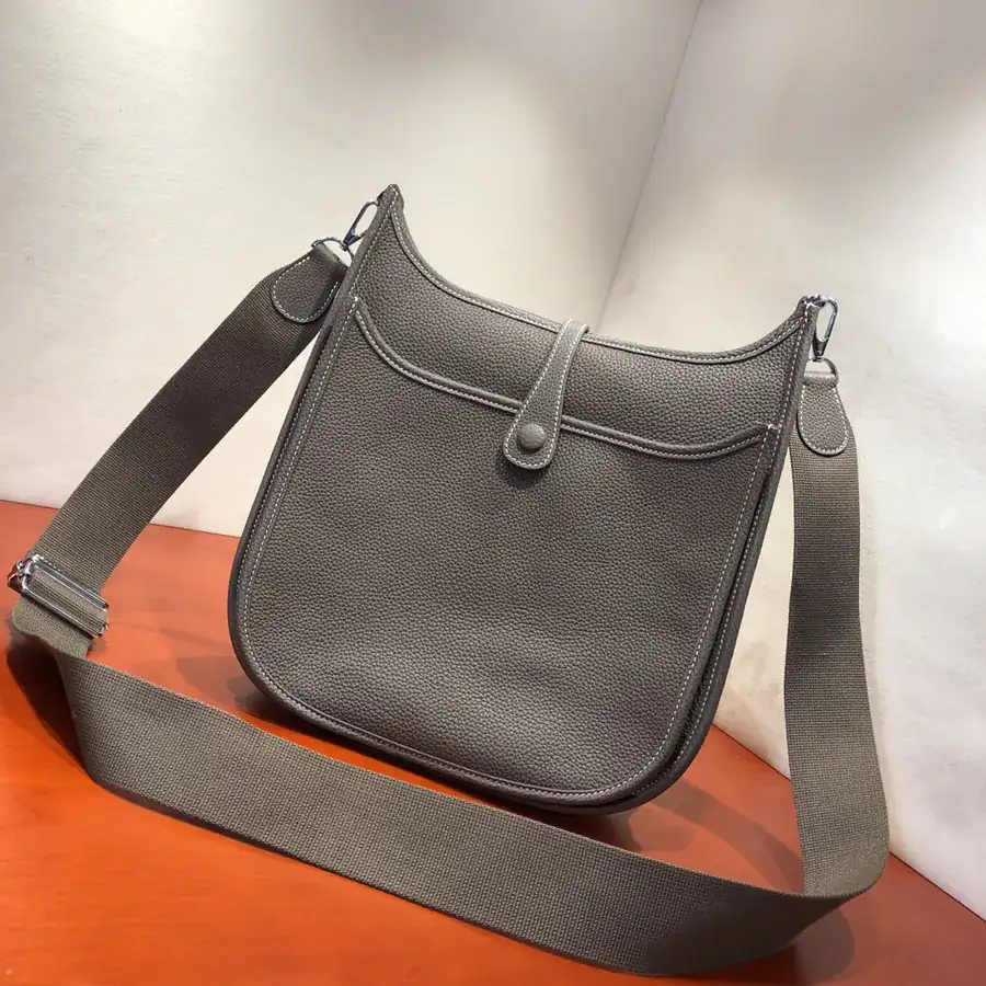 Evelyne Bucket Bag in Grained Calfskin