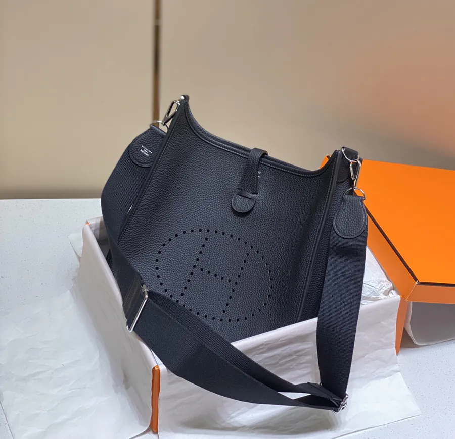 Evelyne Black Silver Bucket Bag