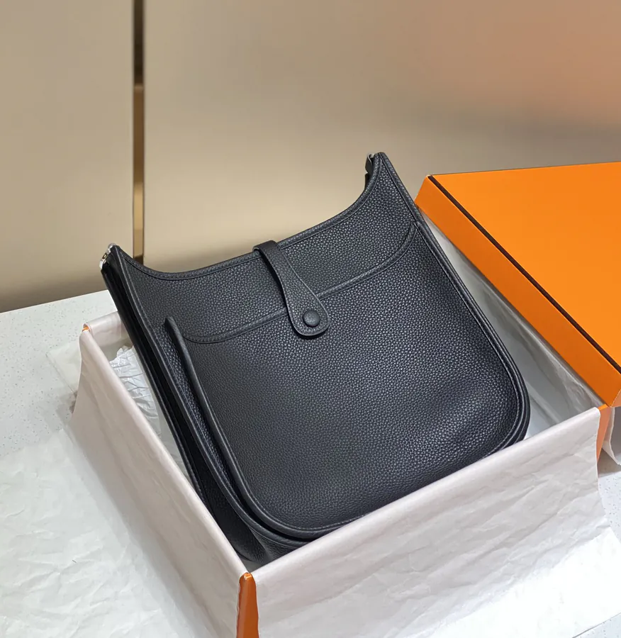 Evelyne Black Silver Bucket Bag