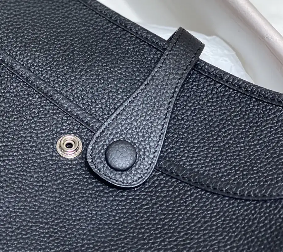 Evelyne Black Silver Bucket Bag