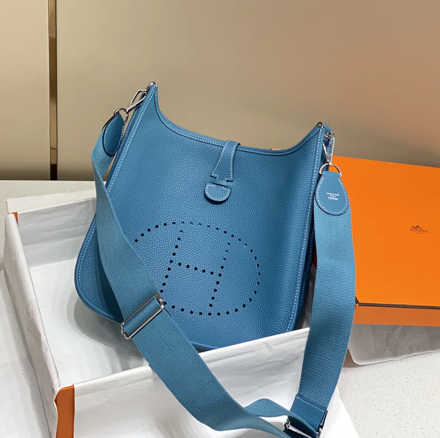 Evelyne Bucket Bag Classic镂空H Letter, Blue Denim