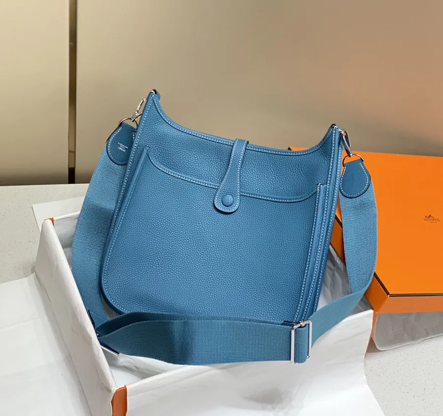 Evelyne Bucket Bag Classic镂空H Letter, Blue Denim
