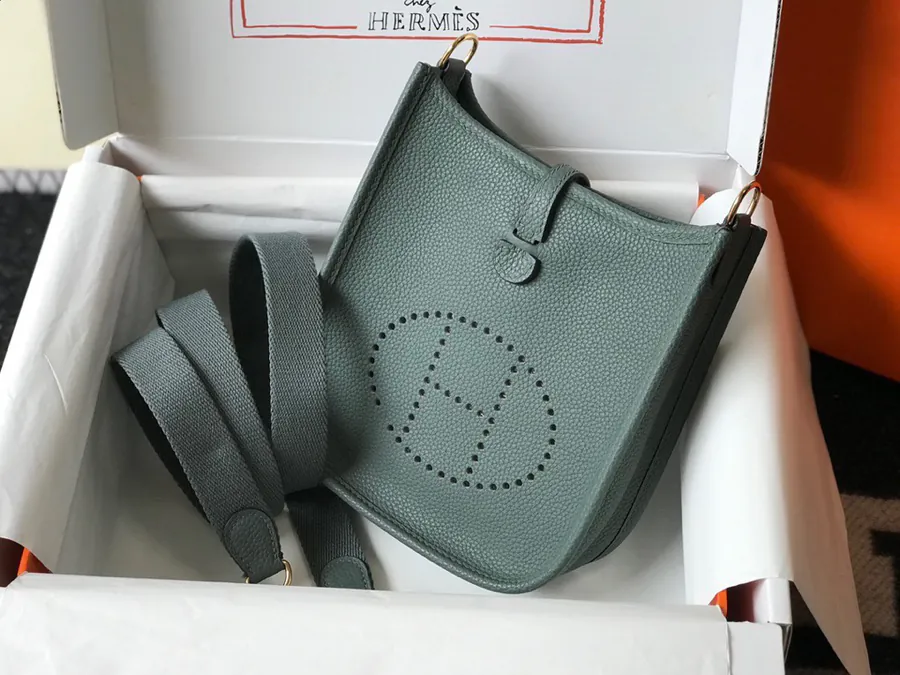 Evelyne Handmade Bucket Bag 17Cm