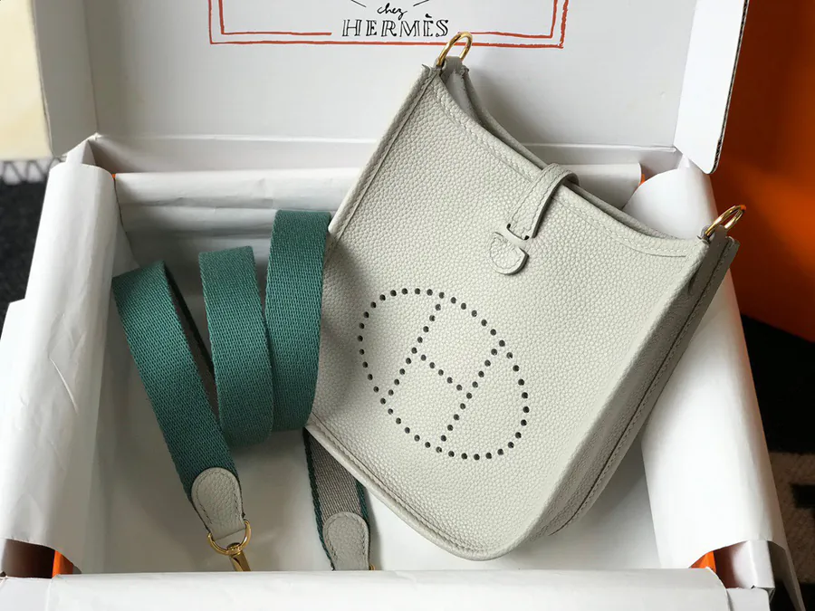 Evelyne Handmade Bucket Bag