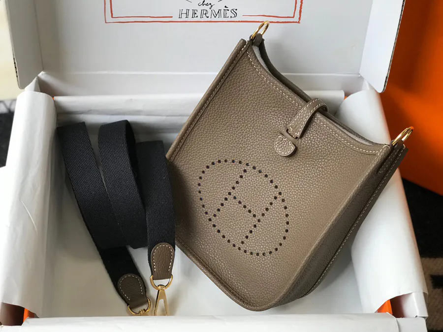 Evelyne Handmade Bucket Bag 17Cm