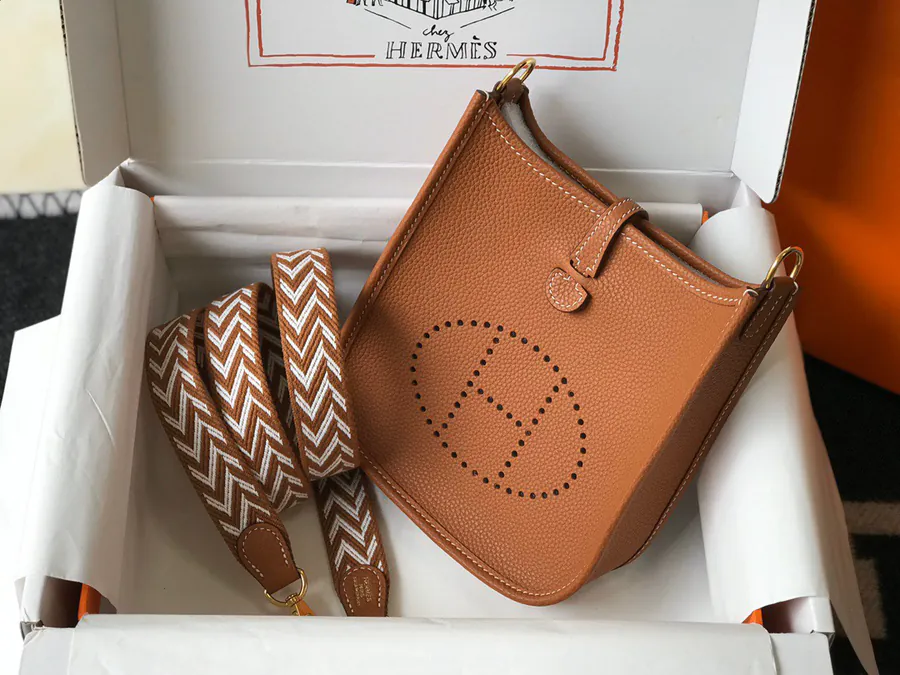 Evelyne Handmade Bucket Bag 17Cm