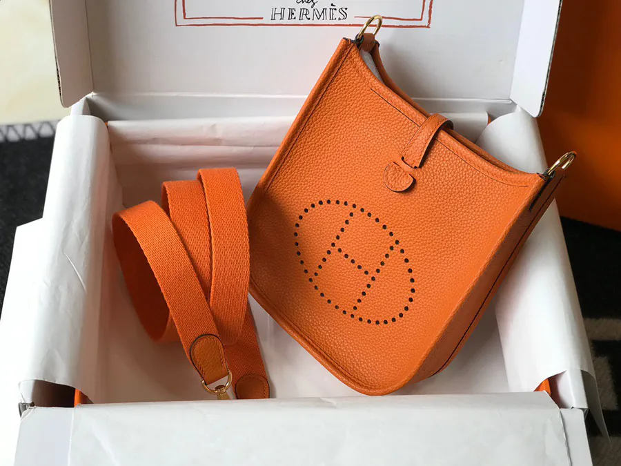Evelyne Handmade Bucket Bag 17Cm