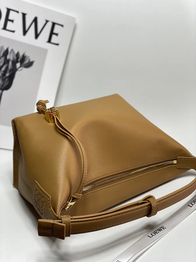 Löwe 🔥 New Cubi Tote Limited Edition