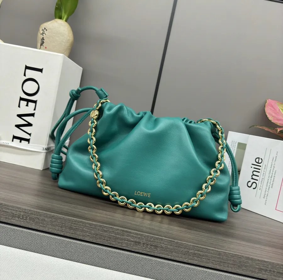 P930 Lowe Flamenco Purse