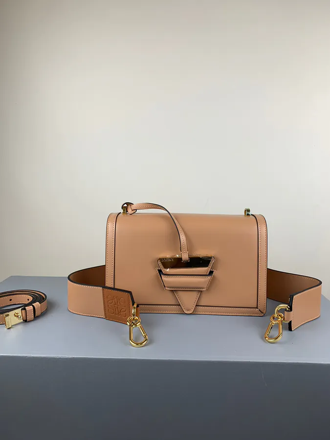 Loe Triangle Bag Premium Quality
