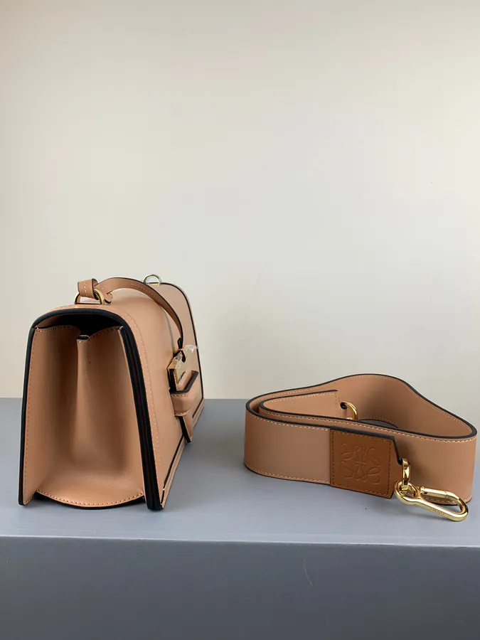 Loe Triangle Bag Premium Quality
