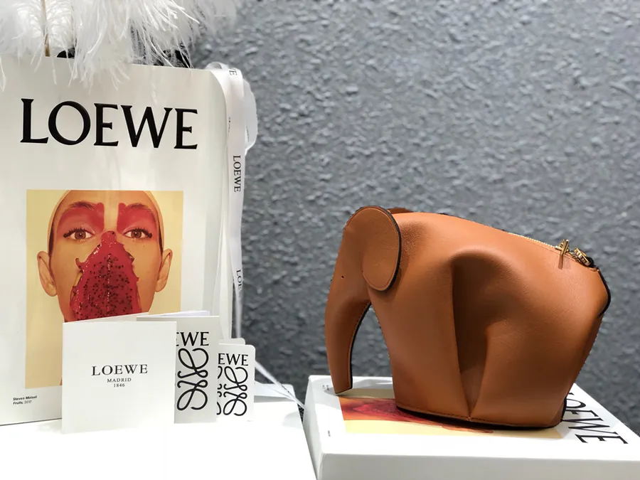Loe.we Small Elephant Bucket Bag Premium Quality