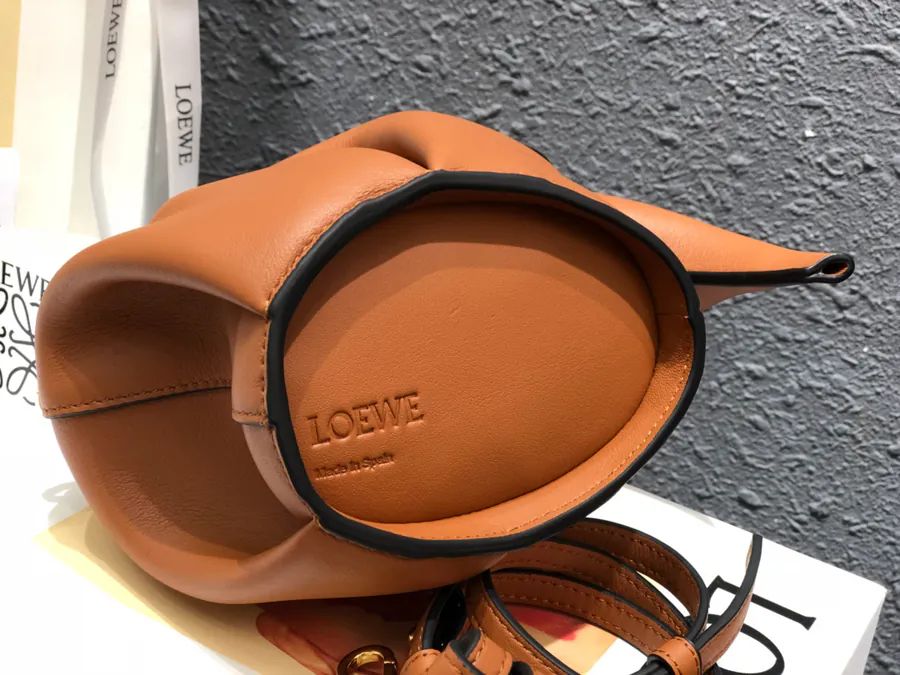 Loe.we Small Elephant Bucket Bag Premium Quality