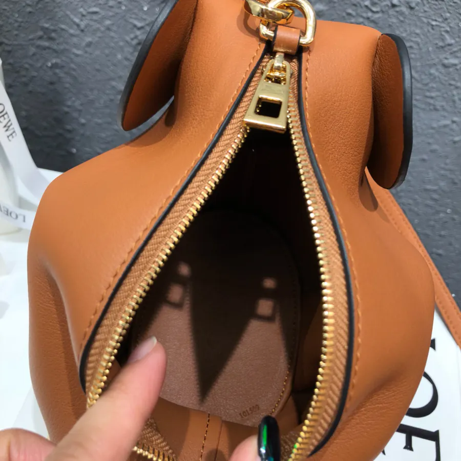 Loe.we Small Elephant Bucket Bag Premium Quality