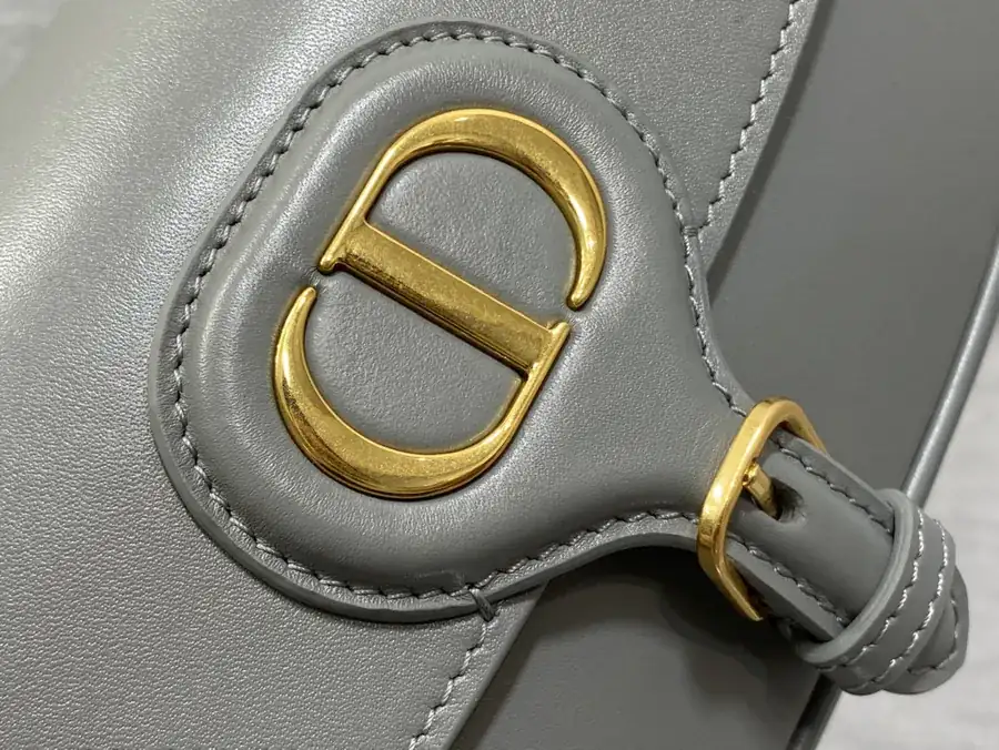 Bobby Series P650 Handmade Bucket Bag