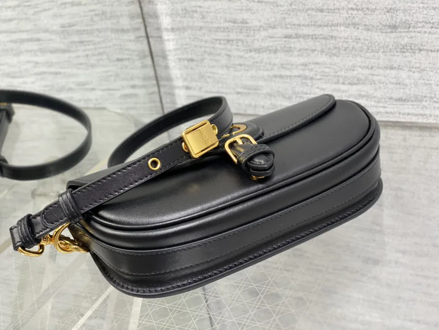 Bobby Series P650 Handbag Premium Calfskin, Adjustable Strap, Versatile Style