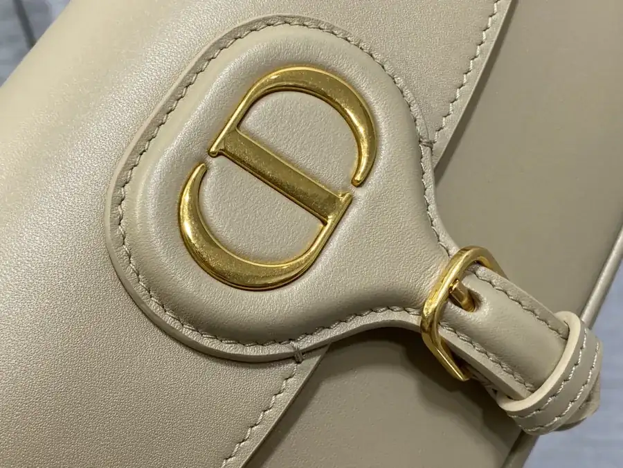 Bobby Series P650 Handbag Premium Calfskin, Stylish and Durable
