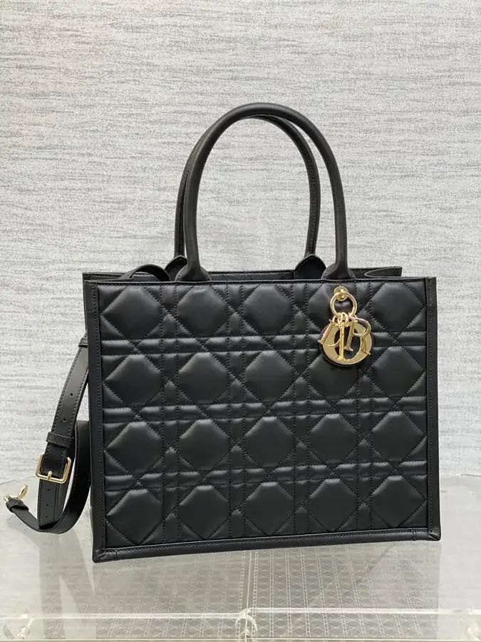 P800 Medium Tote Autumn Winter Collection