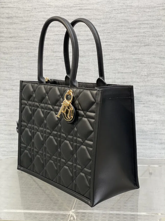 P800 Medium Tote Autumn Winter Collection