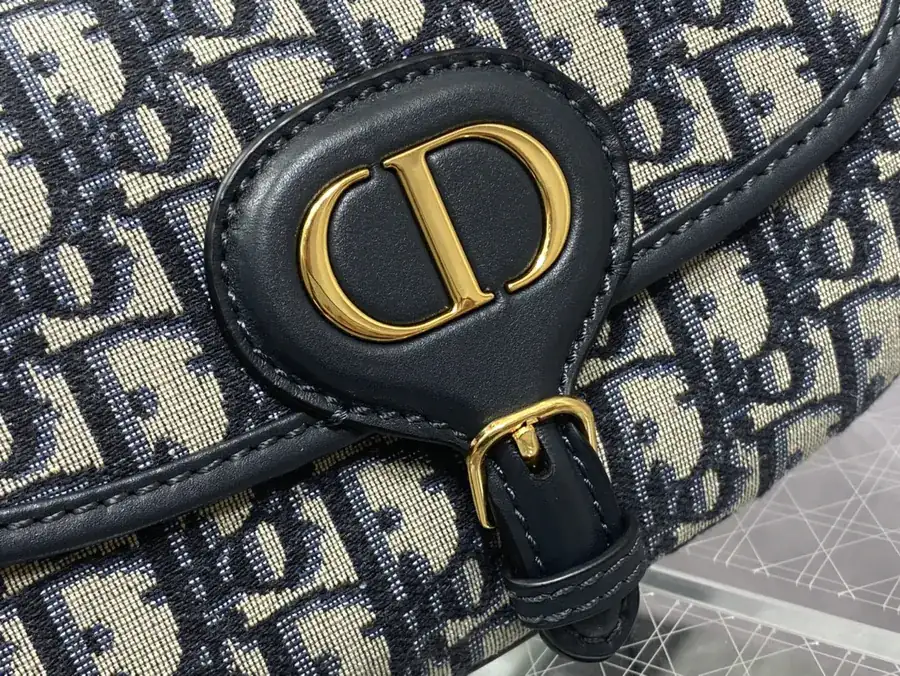 Bobby Series P550 Premium Quality Bucket Bag