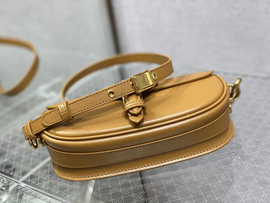 Bobby Series P600 Handbag Premium Quality