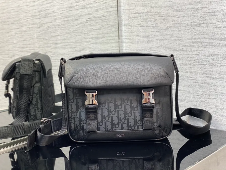 Explorer Messenger Bag Premium Quality, Black Tech Fabric with Oblique Mirage Print