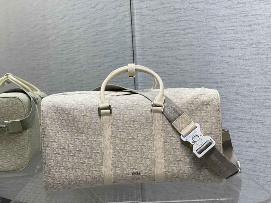 P800 Latest Travel Bag Premium Quality