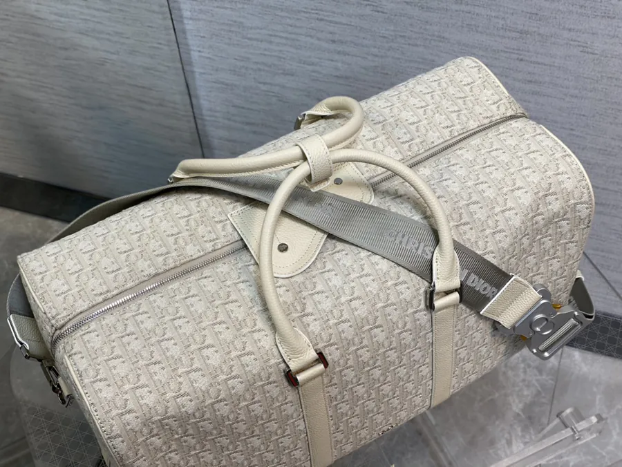 P800 Latest Travel Bag Premium Quality