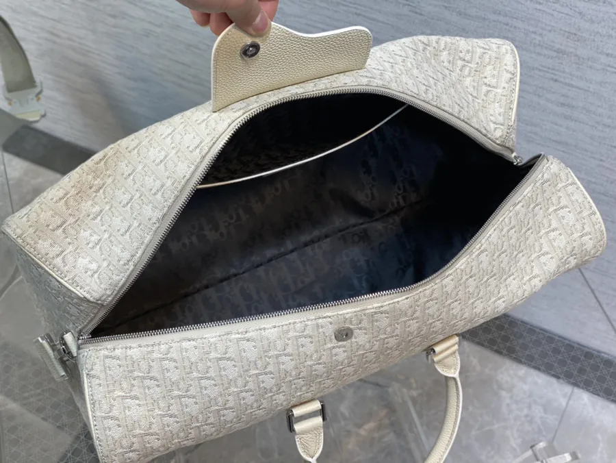 P800 Latest Travel Bag Premium Quality