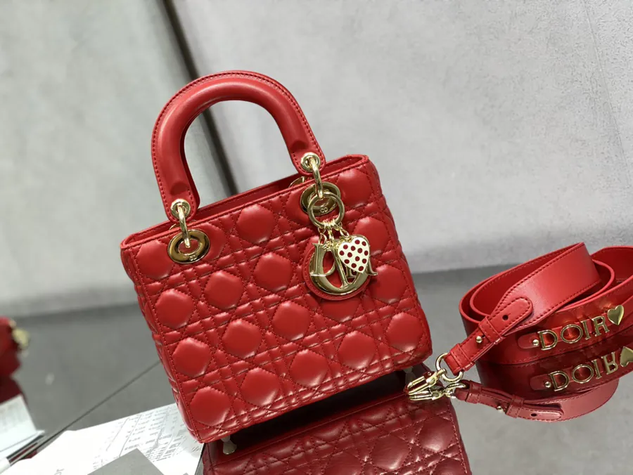 P730 Lady Four Compartment Red Xixi Edition