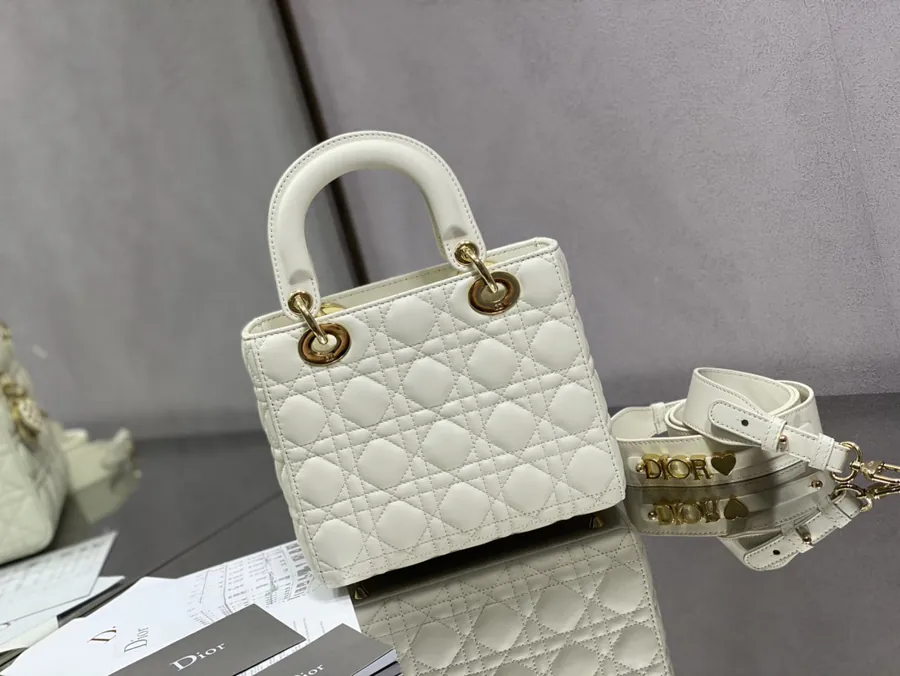 P730 Lady Four Compartment X情人节 Edition