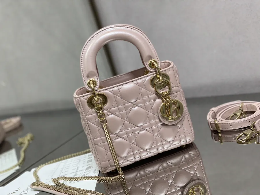 Premium Quality P600 Lady Three Compartment Glossy Sheepskin Bag