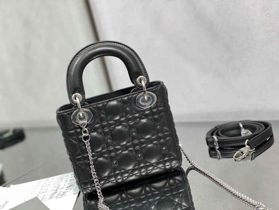 Premium Quality P600 Lady 3 Compartment Grained Sheepskin Bag