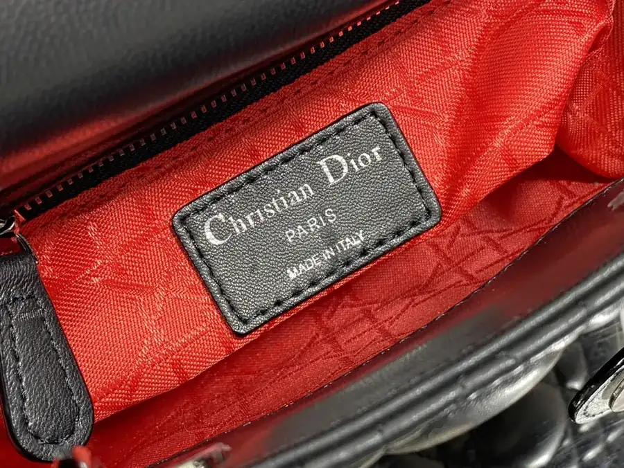 Premium Quality P600 Lady 3 Compartment Grained Sheepskin Bag